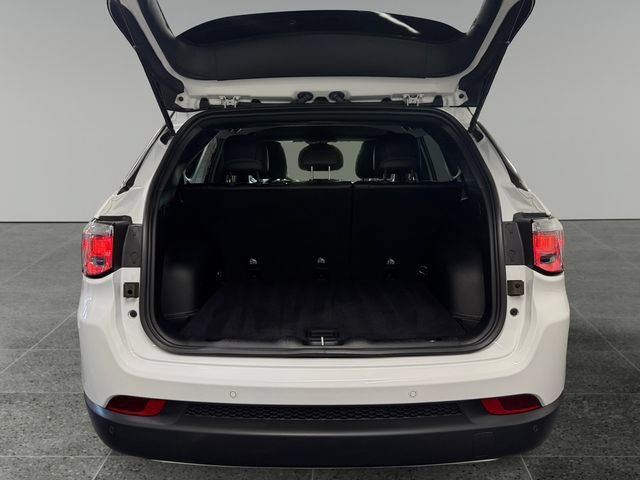 Used 2023 Jeep Compass Limited AWD/4WD image 15