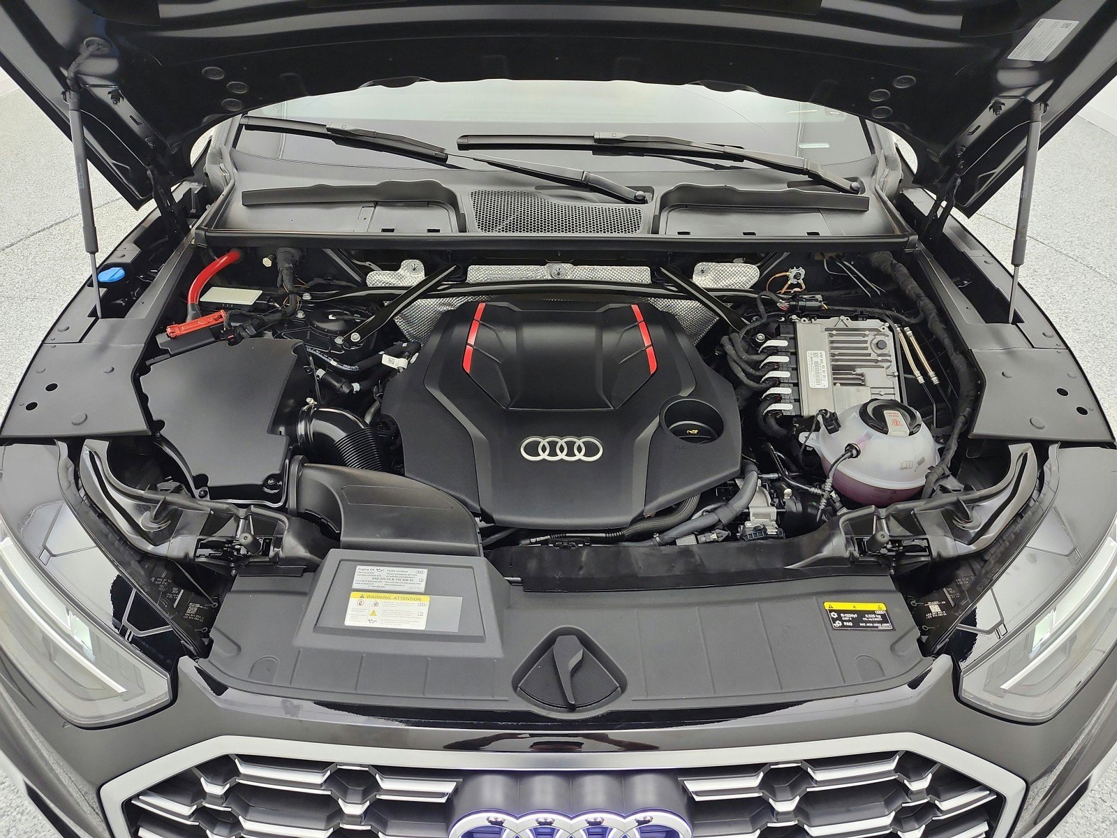 Used 2023 Audi SQ5 Premium Plus w/ Premium Plus Package image 16