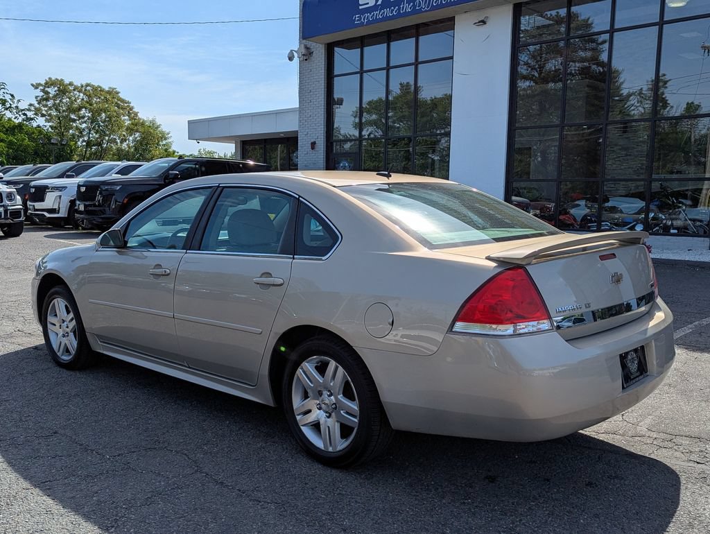 Used 2011 Chevrolet Impala LT w/ Luxury Edition Package FWD image 10