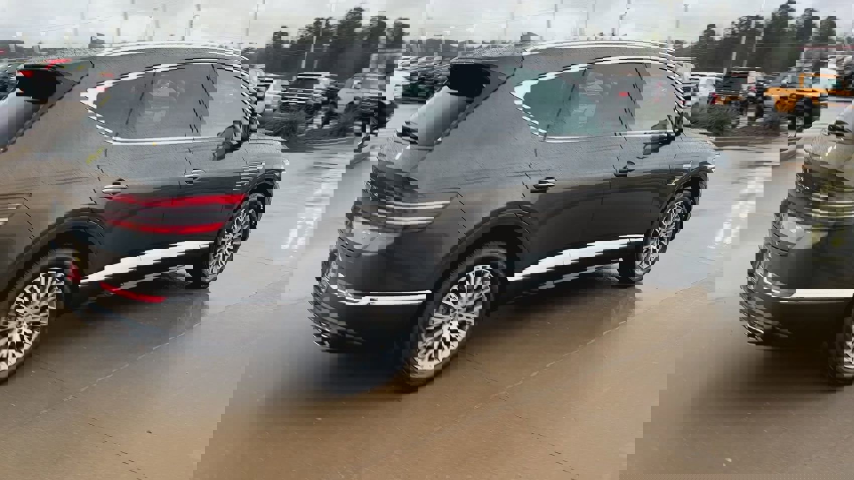 Used 2024 Genesis GV80 2.5T image 8