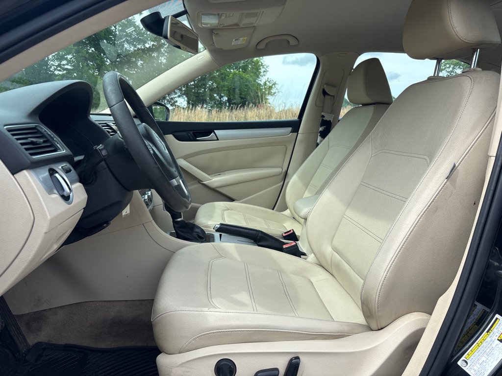 Used 2012 Volkswagen Passat 2.5 SE FWD image 10