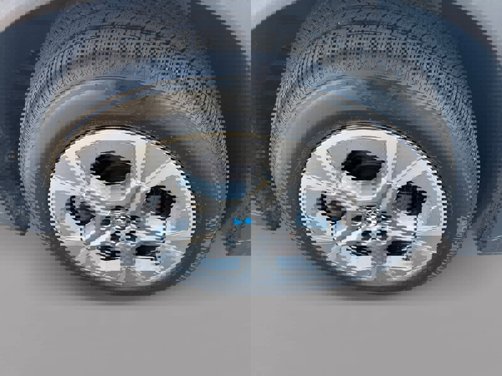 Used 2023 BMW X1 xDrive28i AWD/4WD image 9