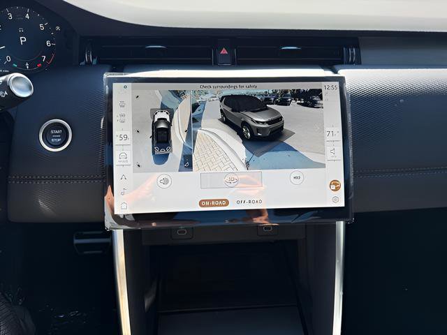 New 2025 Land Rover Discovery Sport Dynamic SE image 27