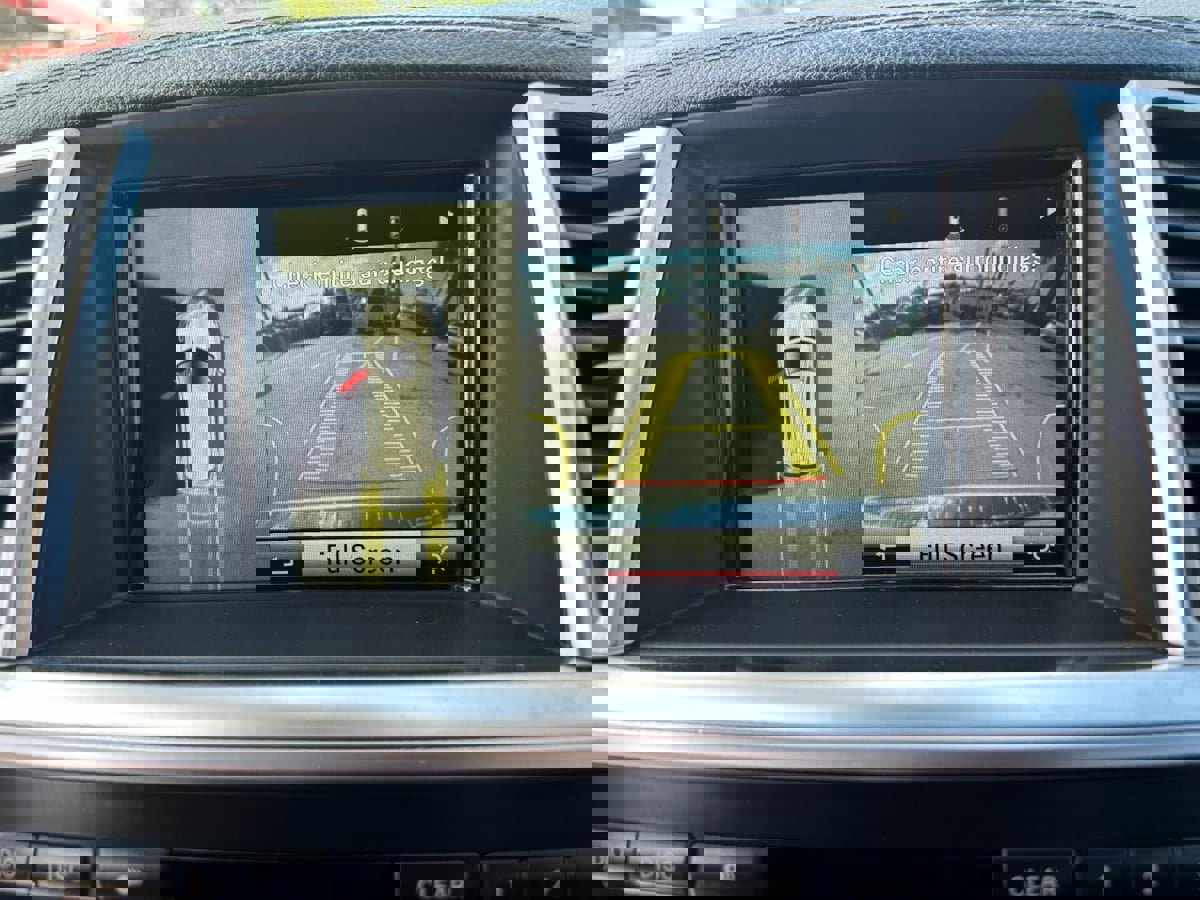 Used 2014 Mercedes-Benz GL 550 4MATIC image 17