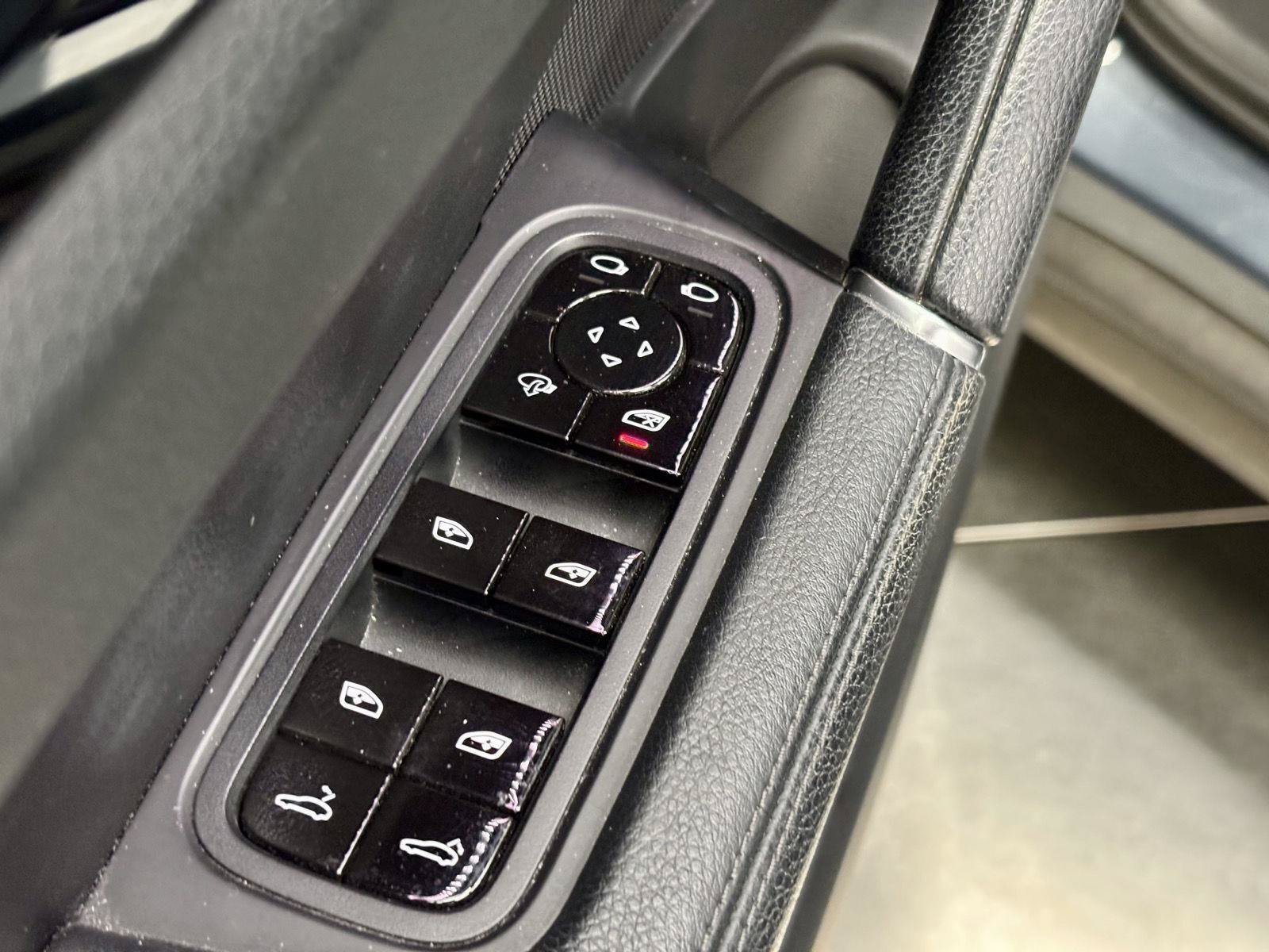 Used 2019 Porsche Cayenne AWD/4WD image 14