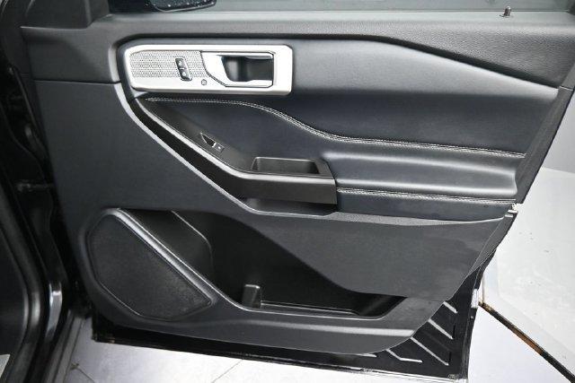 Used 2020 Ford Explorer Limited AWD/4WD image 13