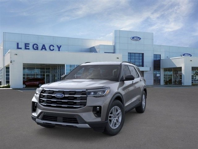 New 2026 Ford Explorer Active w/ Active Comfort Package image 2