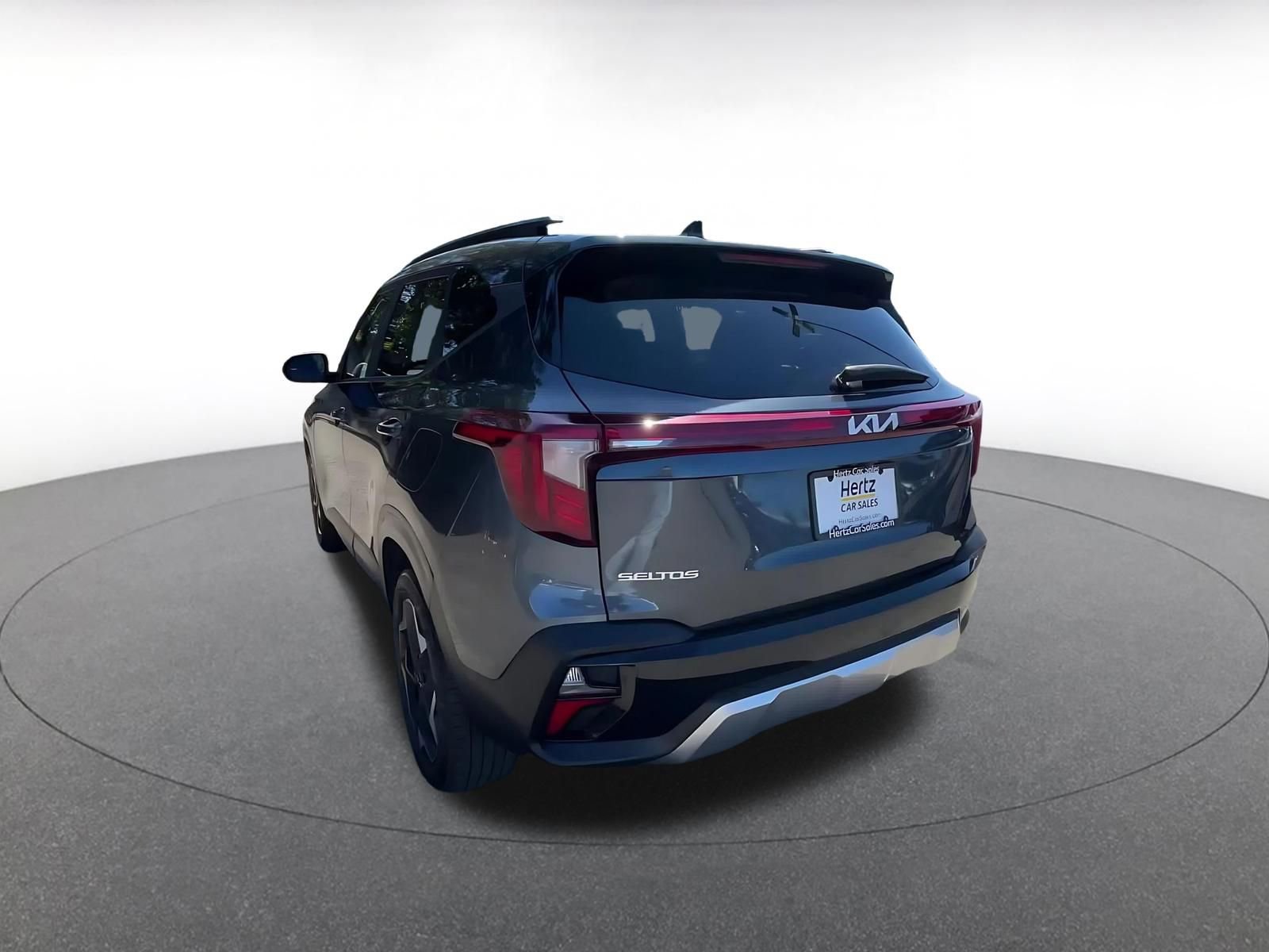 Used 2025 Kia Seltos S image 11