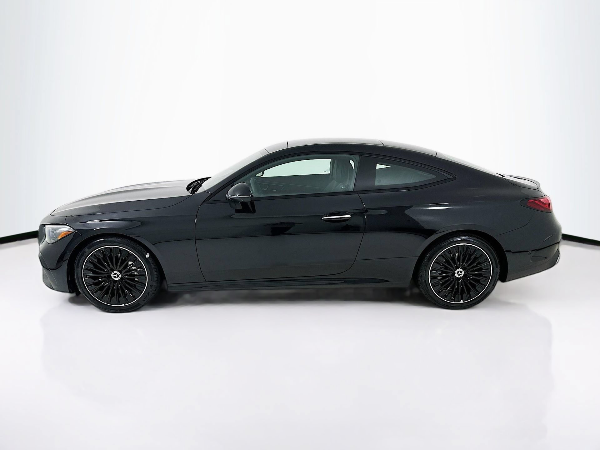 New 2026 Mercedes-Benz CLE 450 4MATIC Coupe image 5