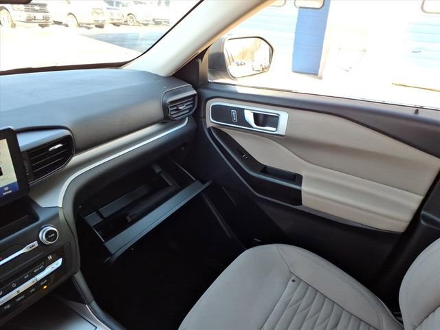 Used 2020 Ford Explorer XLT image 21