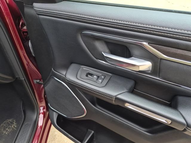 Used 2025 RAM 1500 Laramie AWD/4WD image 19