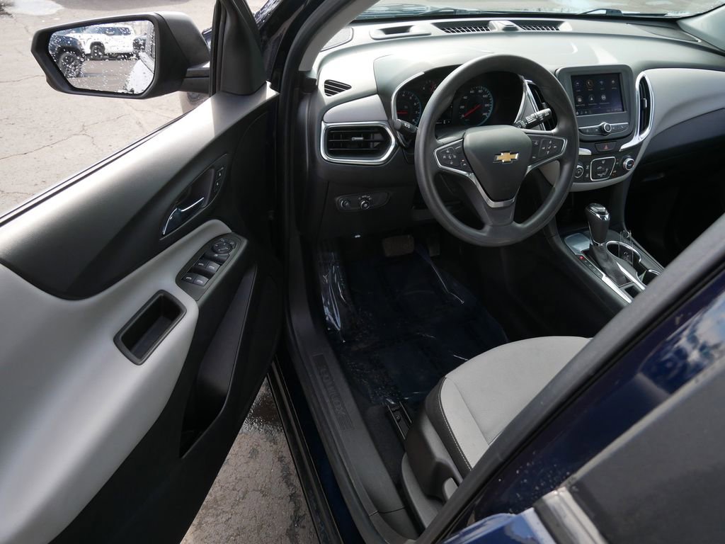 Used 2021 Chevrolet Equinox LS image 10
