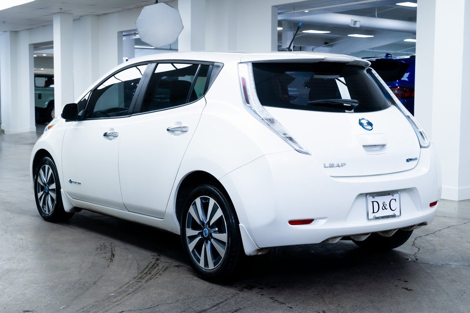 Used 2013 Nissan Leaf SL image 4