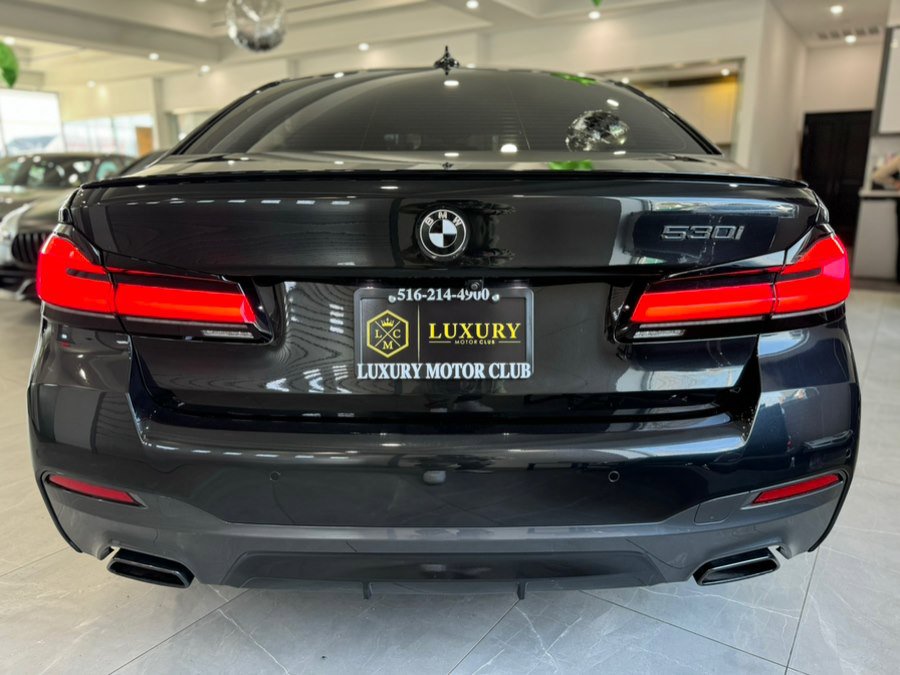 Used 2023 BMW 530i w/ M Sport Package RWD image 6