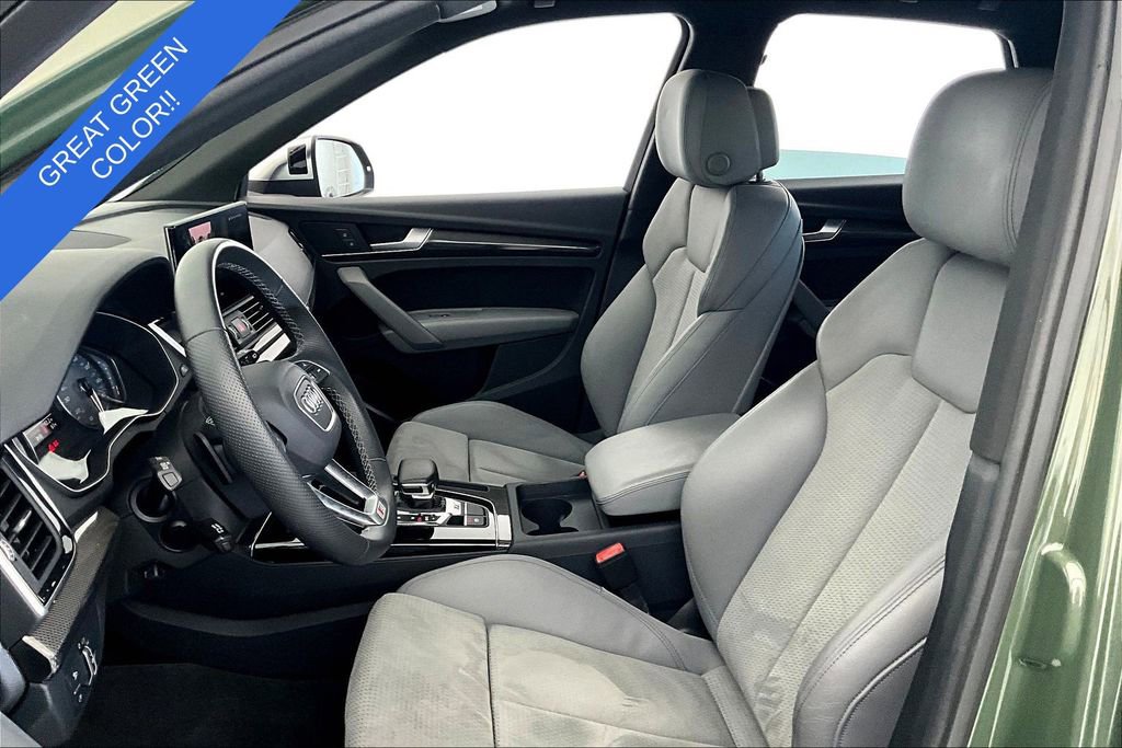 Used 2024 Audi SQ5 Premium w/ Convenience Package image 32