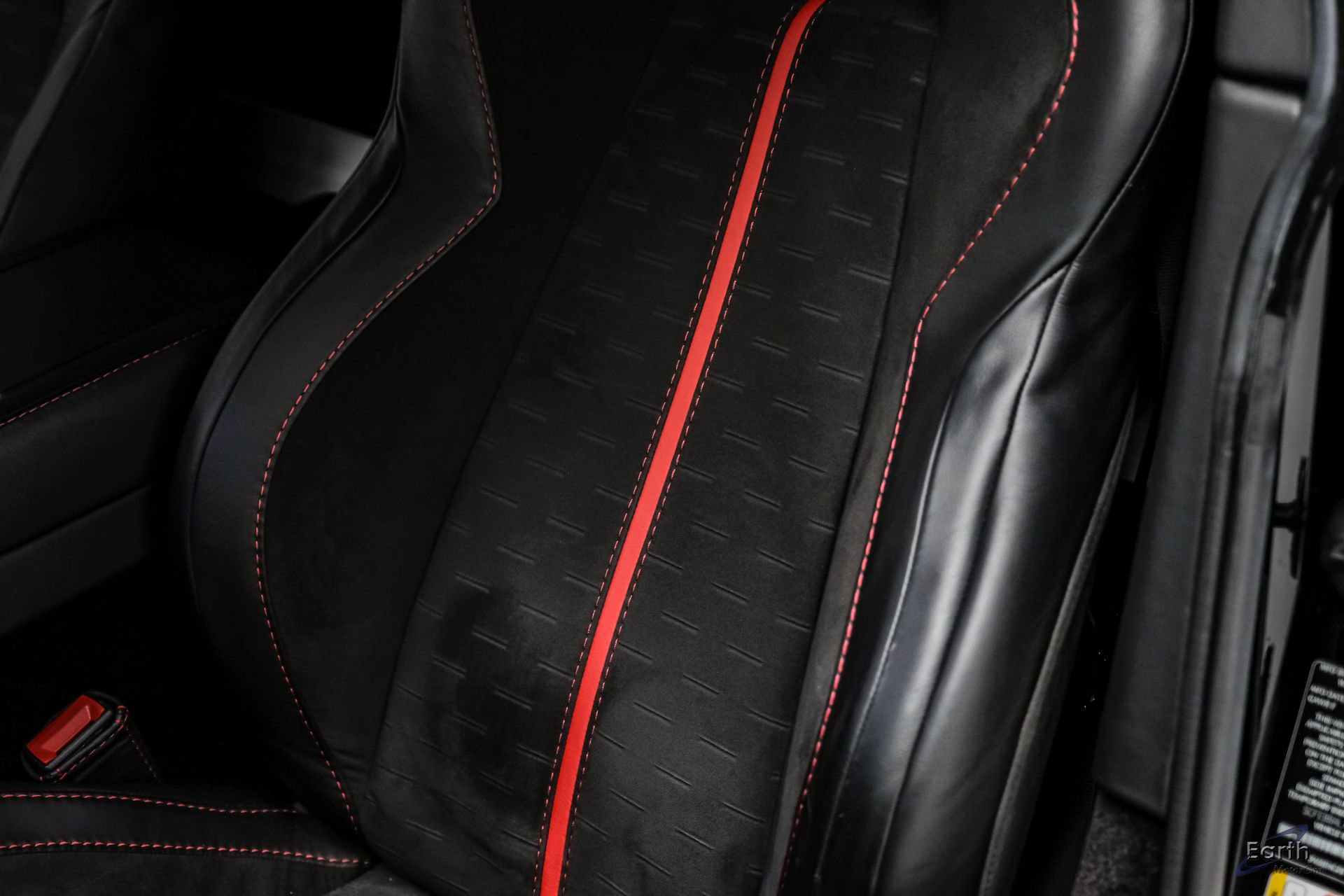 Used 2015 Aston Martin V8 Vantage GT RWD image 44