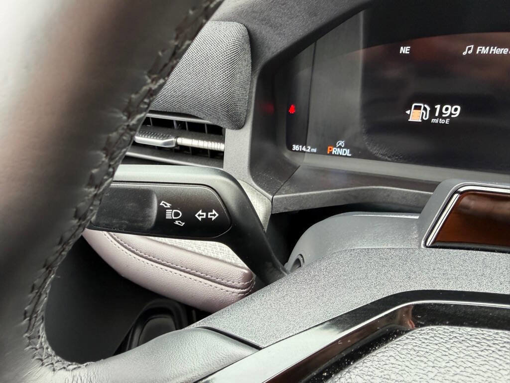 Used 2025 Ford Explorer Platinum w/ LUX Leather Package image 22