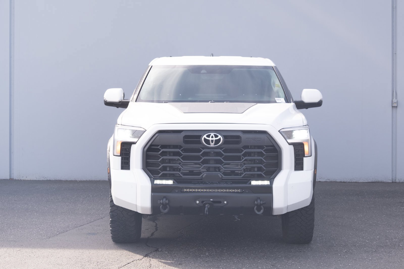 Used 2022 Toyota Tundra Limited w/ TRD Off-Road Package AWD/4WD image 20