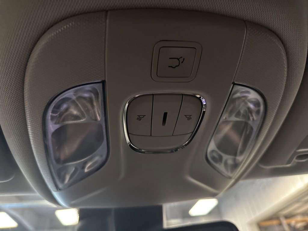 Used 2022 Jeep Compass Latitude w/ Convenience Group image 22