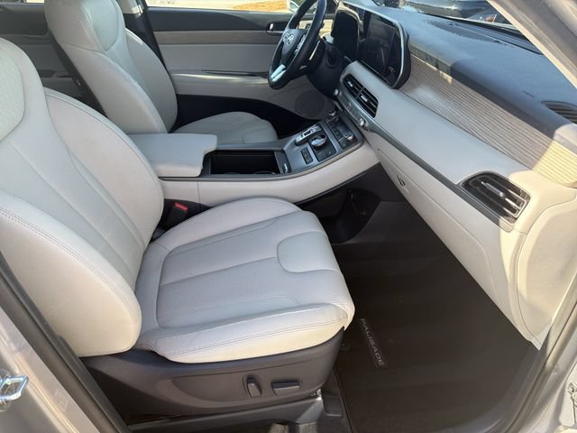 Used 2020 Hyundai Palisade SEL w/ Premium Package FWD image 16