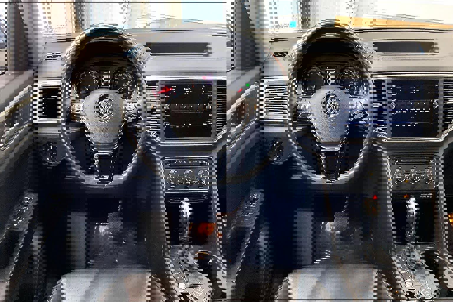 Used 2019 Volkswagen Atlas SE w/ Towing Package image 8