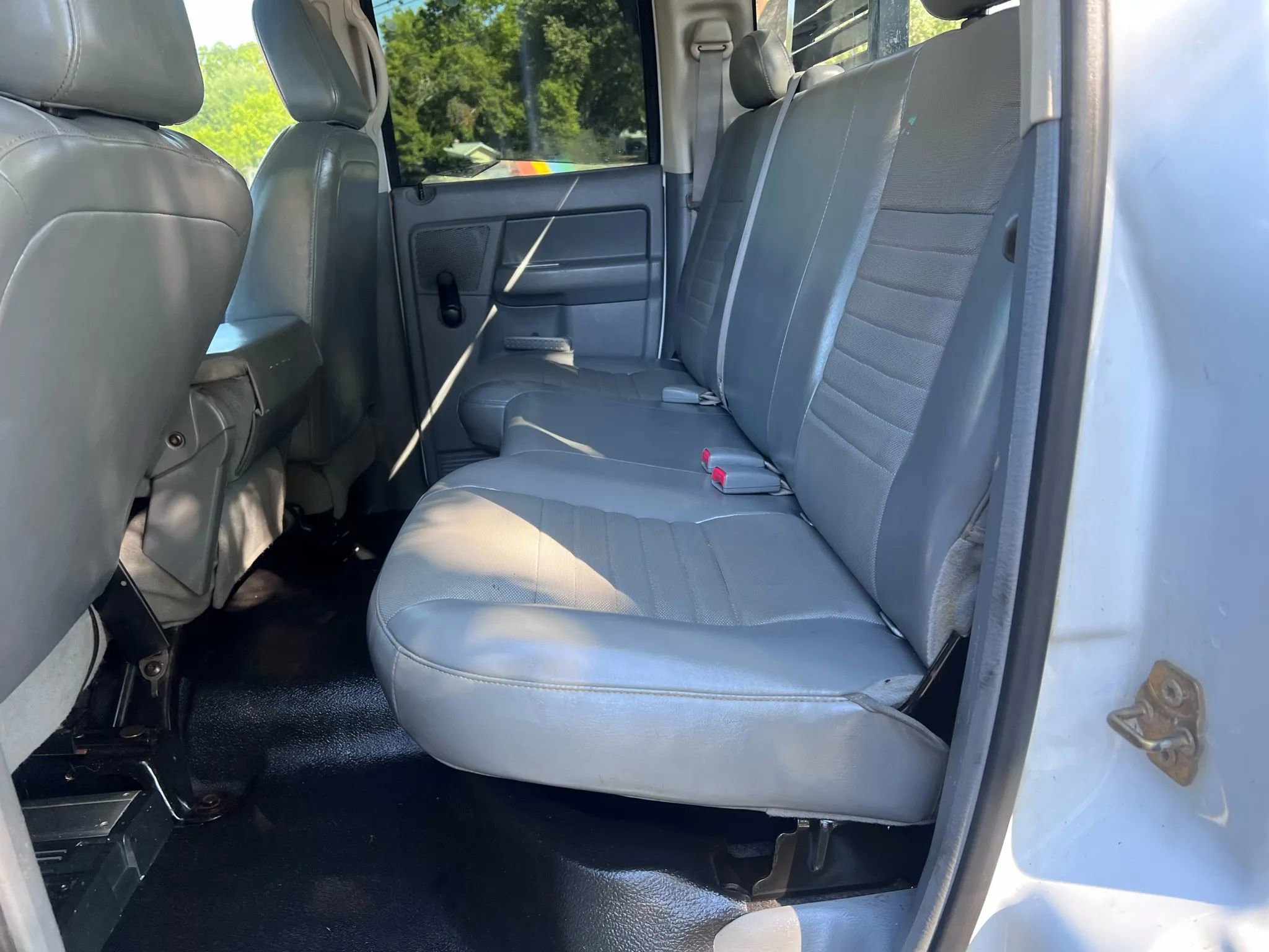 Used 2006 Dodge Ram 2500 Truck ST image 10