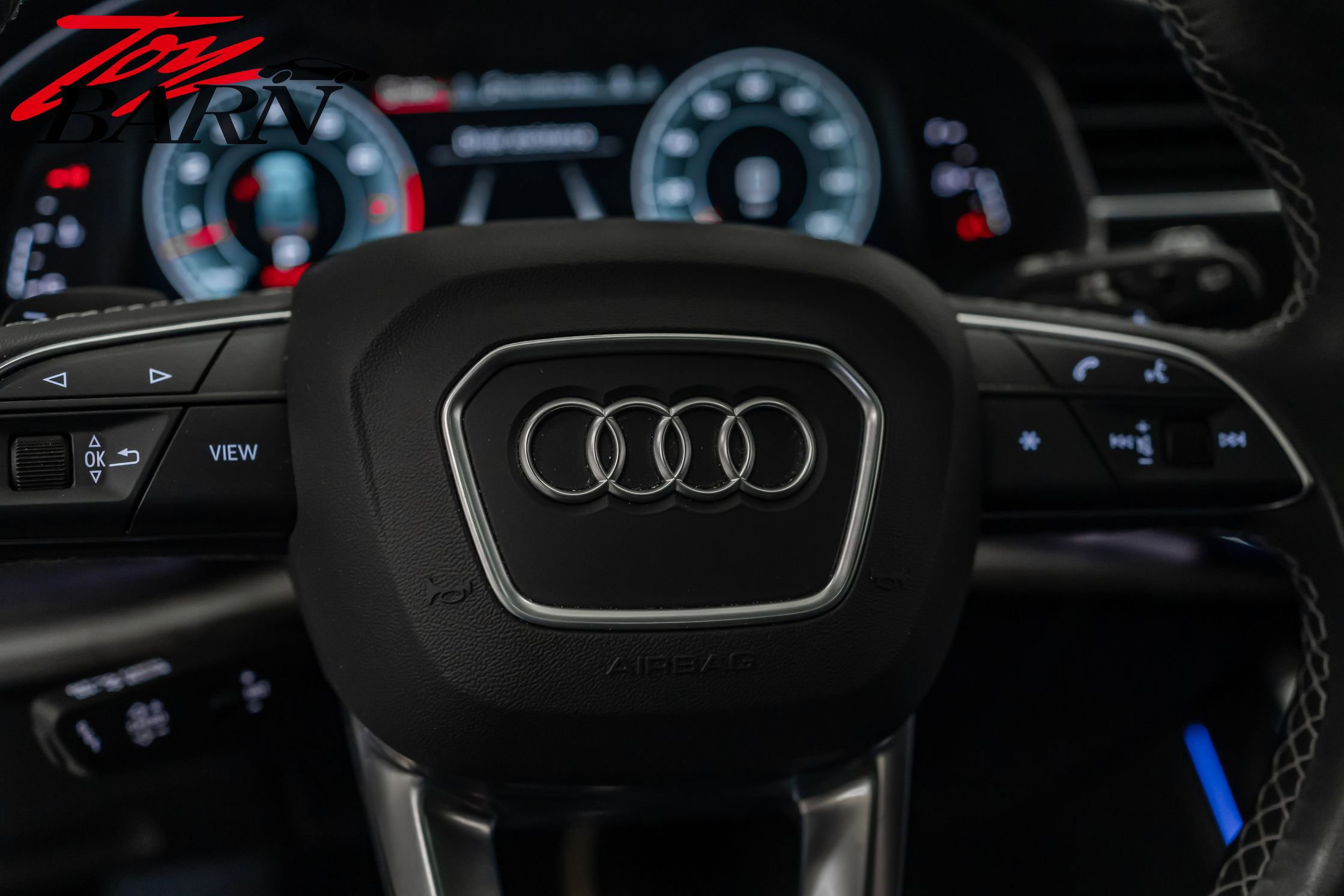 Used 2023 Audi Q8 Prestige image 31