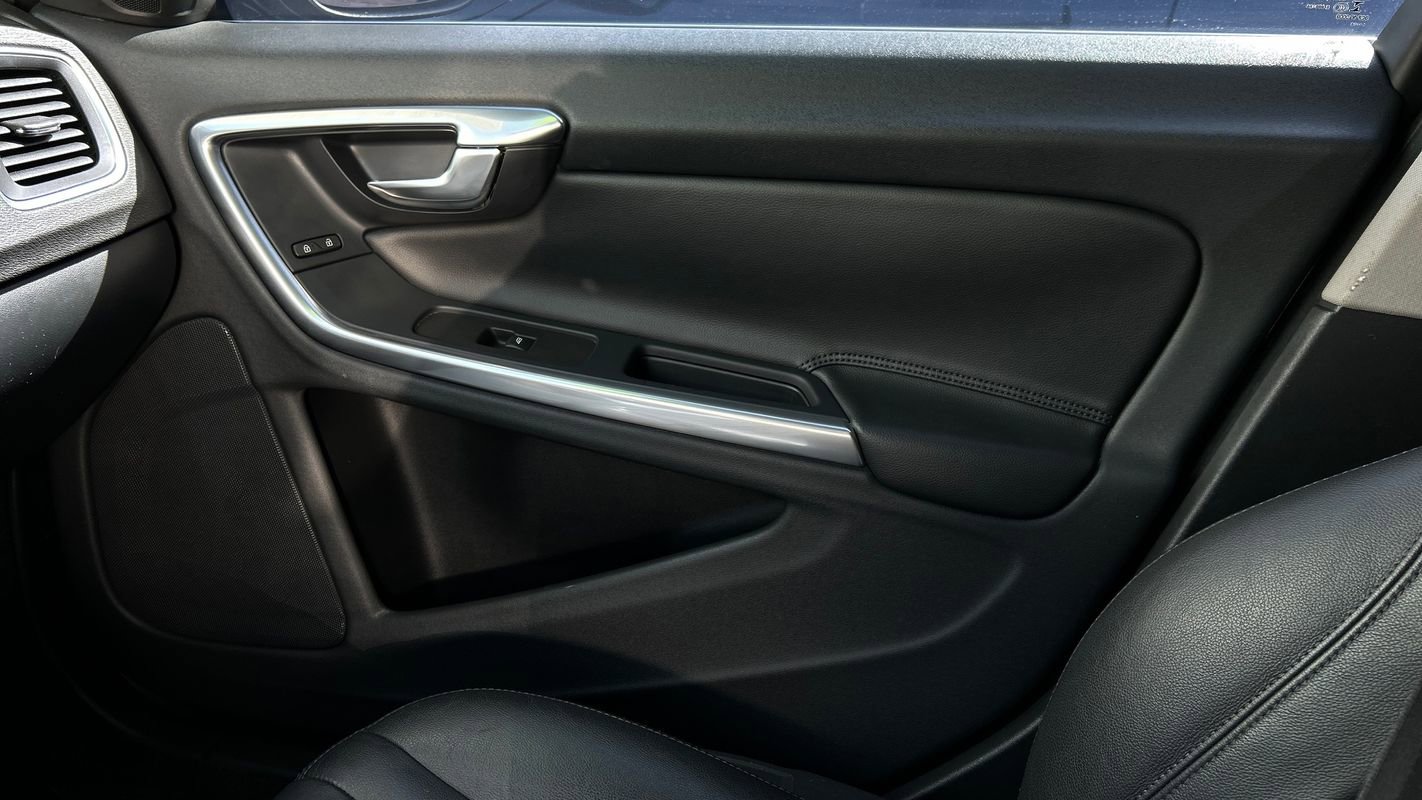 Used 2015 Volvo S60 T5 Premier image 25