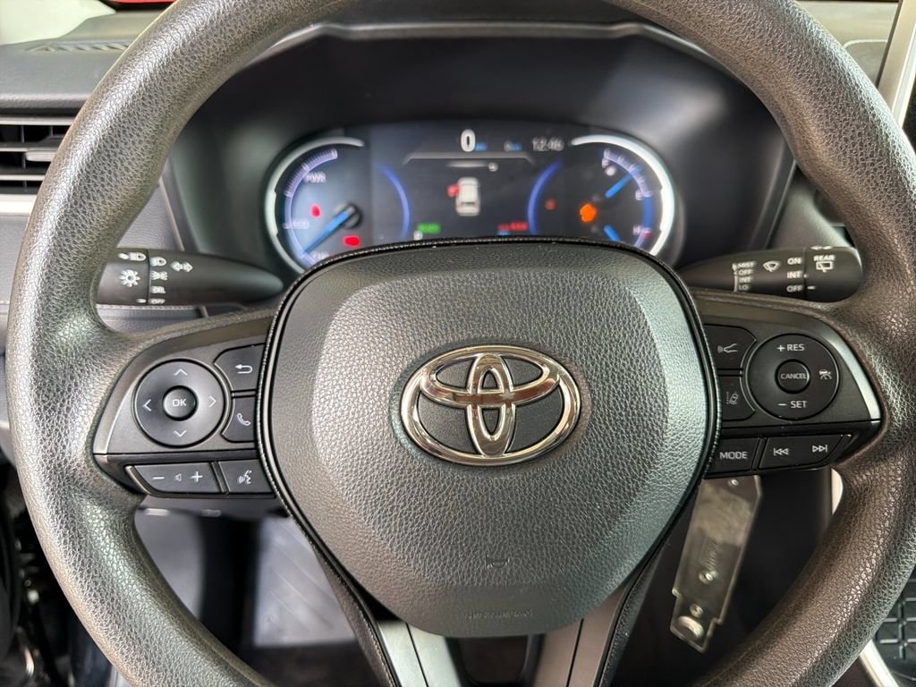 Used 2024 Toyota RAV4 LE AWD/4WD image 22