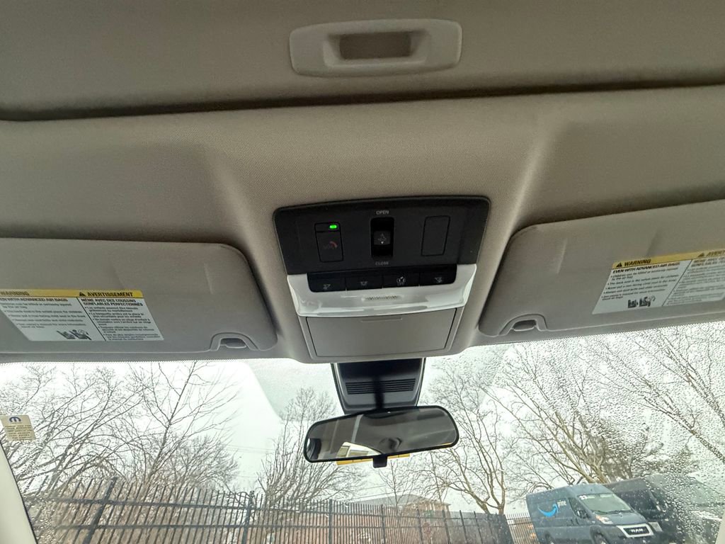 Used 2023 Nissan Altima 2.5 SR w/ SR Premium Package image 27