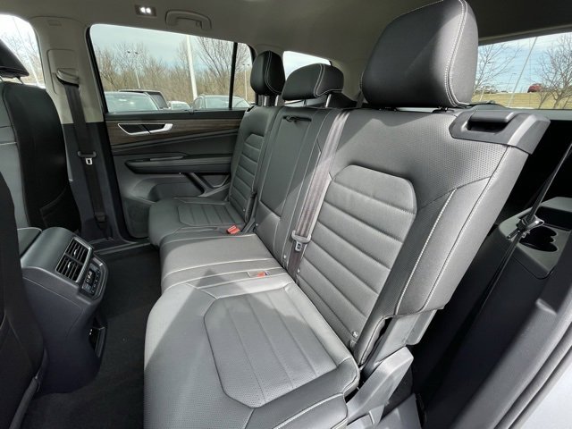 New 2025 Volkswagen Atlas SEL image 25