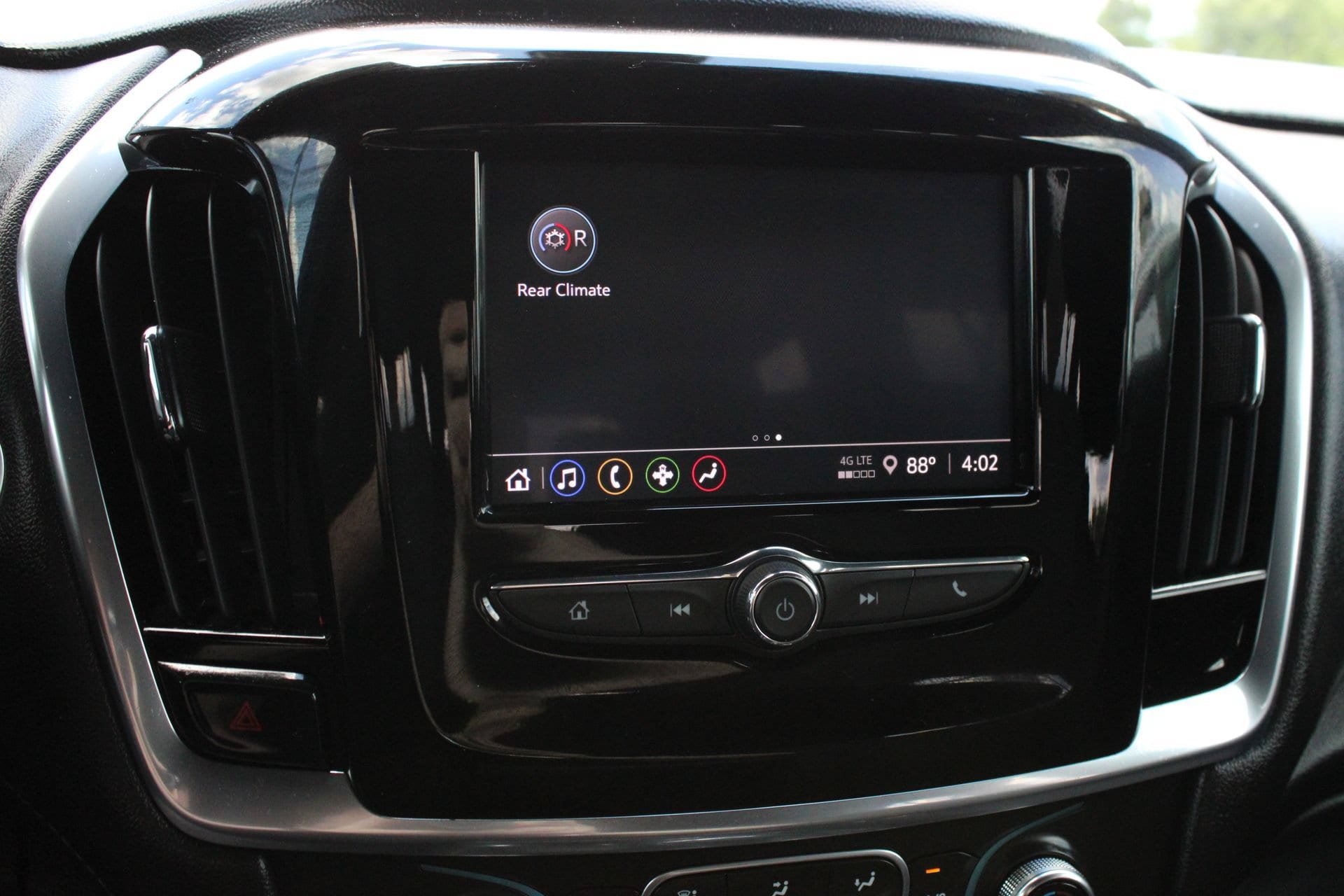 Used 2023 Chevrolet Traverse LT FWD image 38