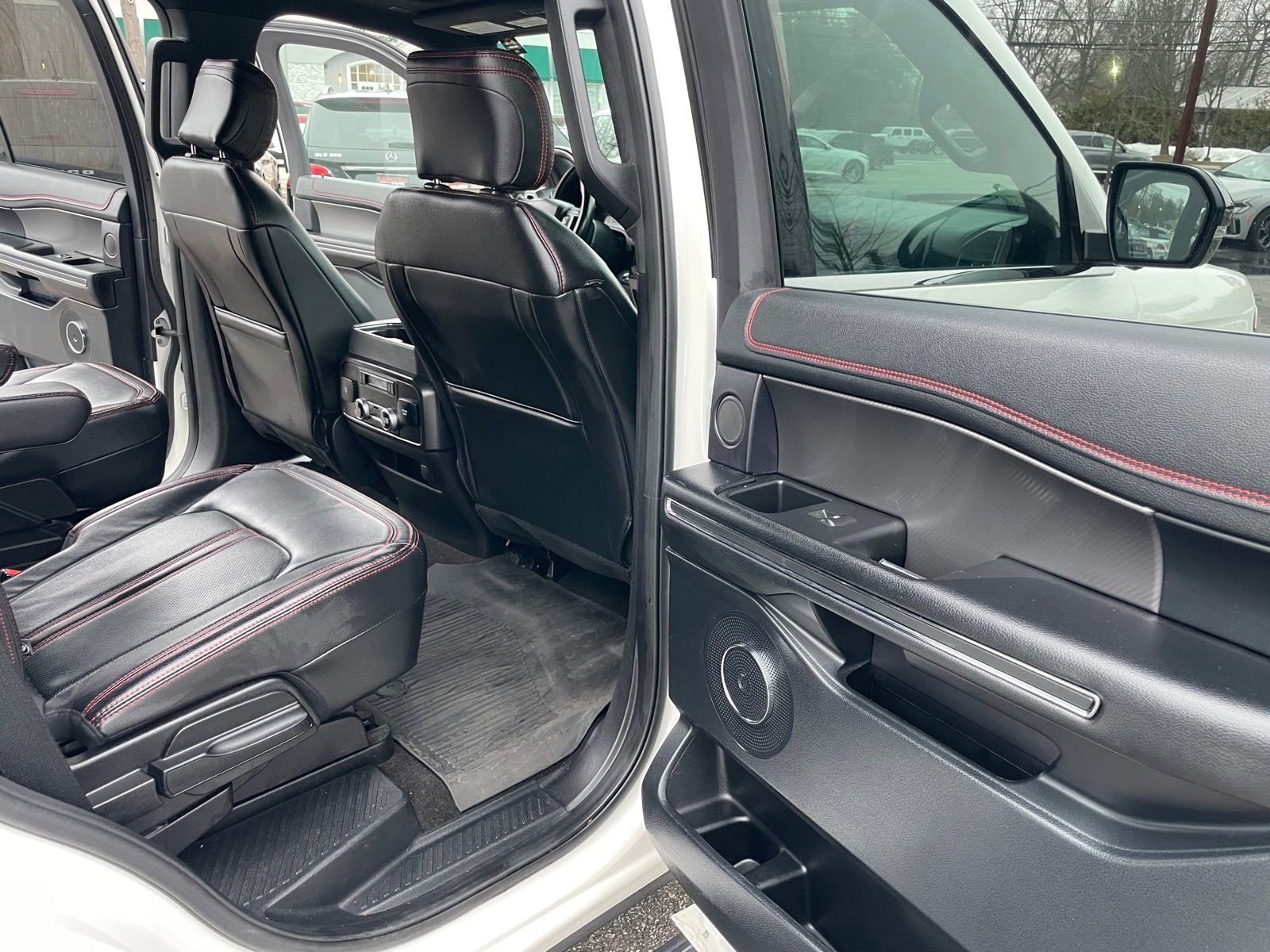 Used 2020 Ford Expedition Limited w/ Equipment Group 303A image 21