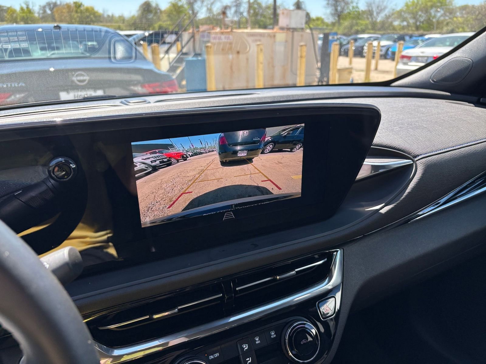 Used 2025 Buick Envista Sport Touring FWD image 22