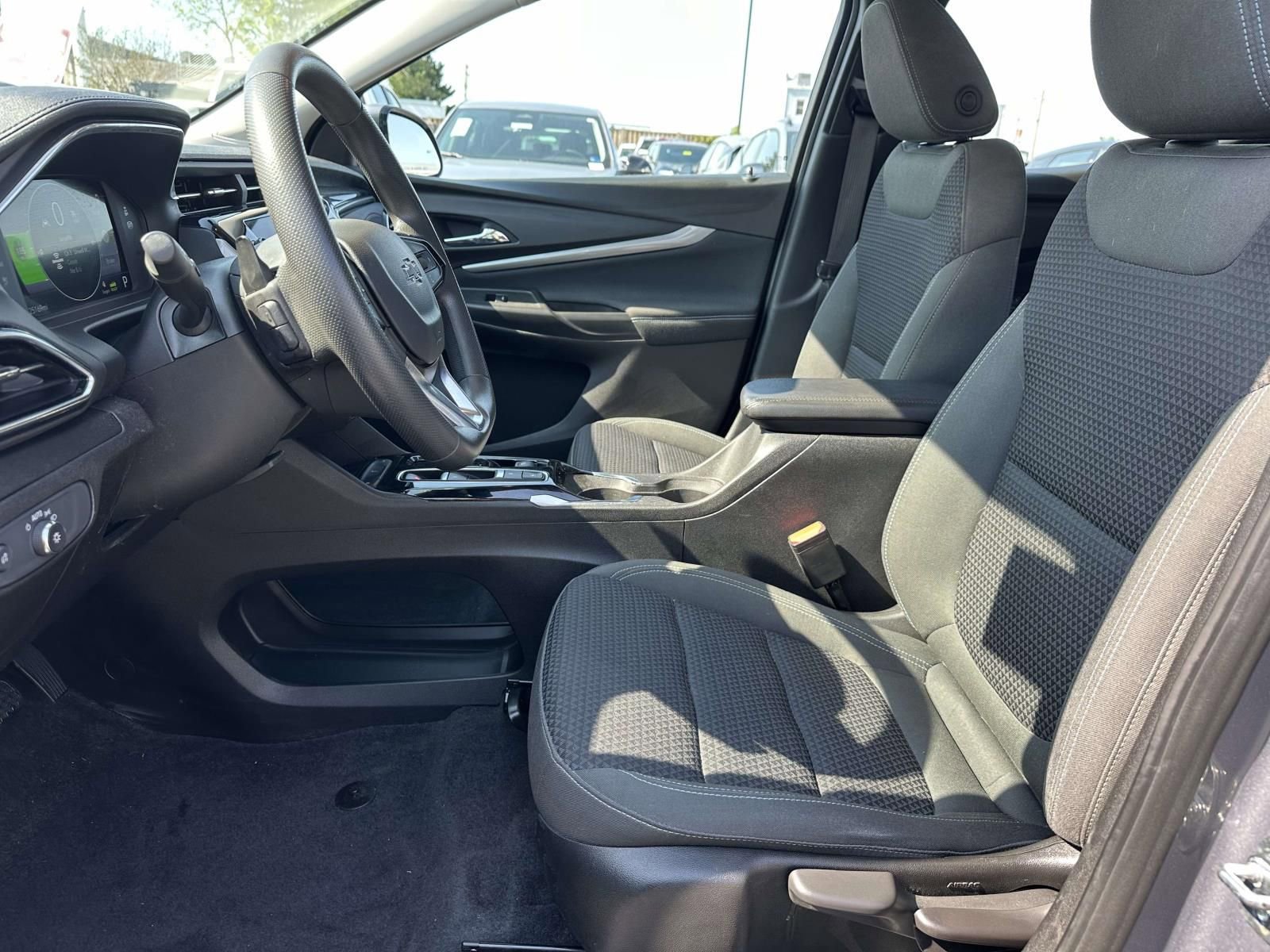 Used 2023 Chevrolet Bolt EUV LT w/ Driver Confidence Package FWD image 22