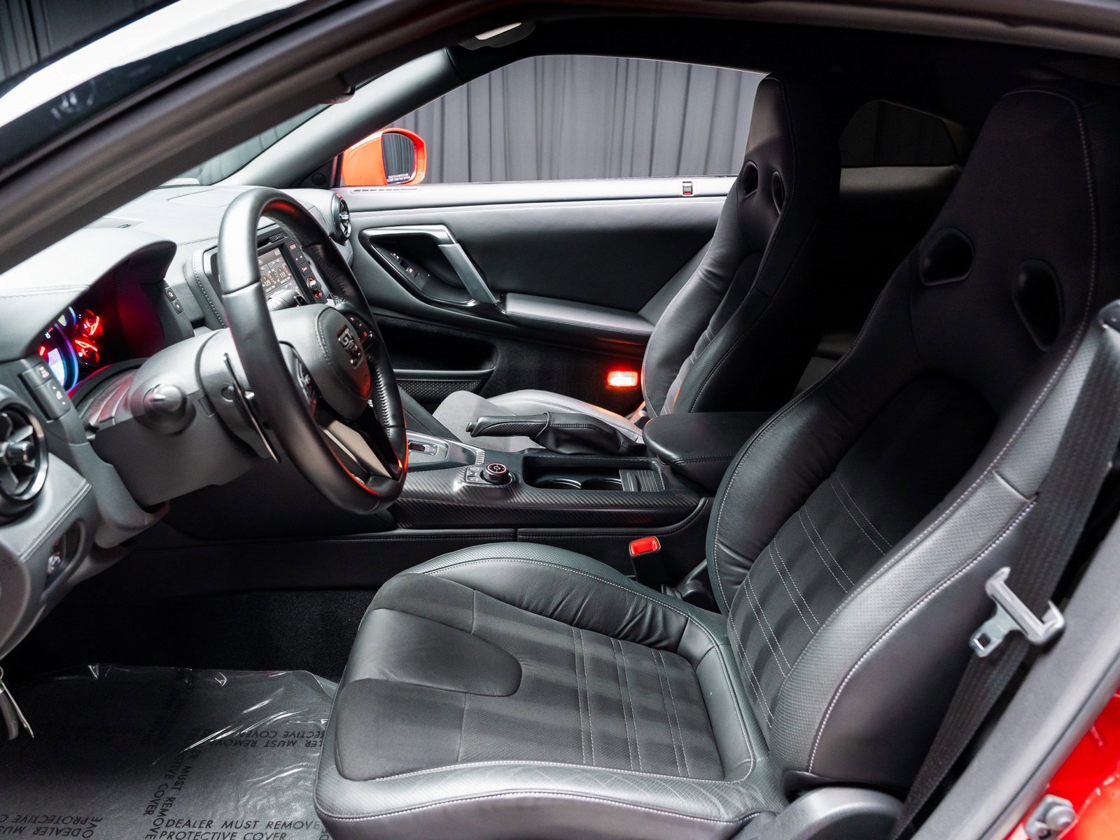 Used 2023 Nissan GT-R Premium w/ Floor Mat Package image 5