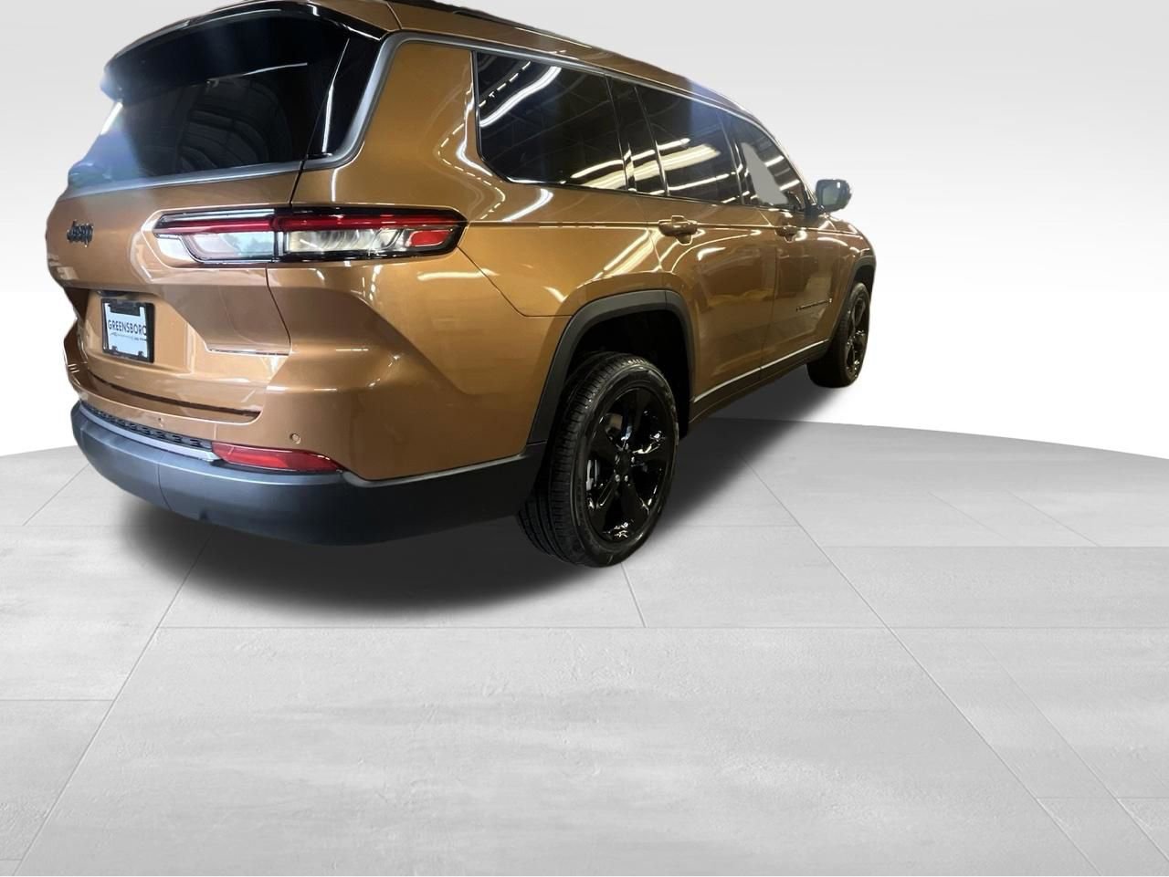 New 2026 Jeep Grand Cherokee L Limited w/ Limited Altitude Package AWD/4WD video 3