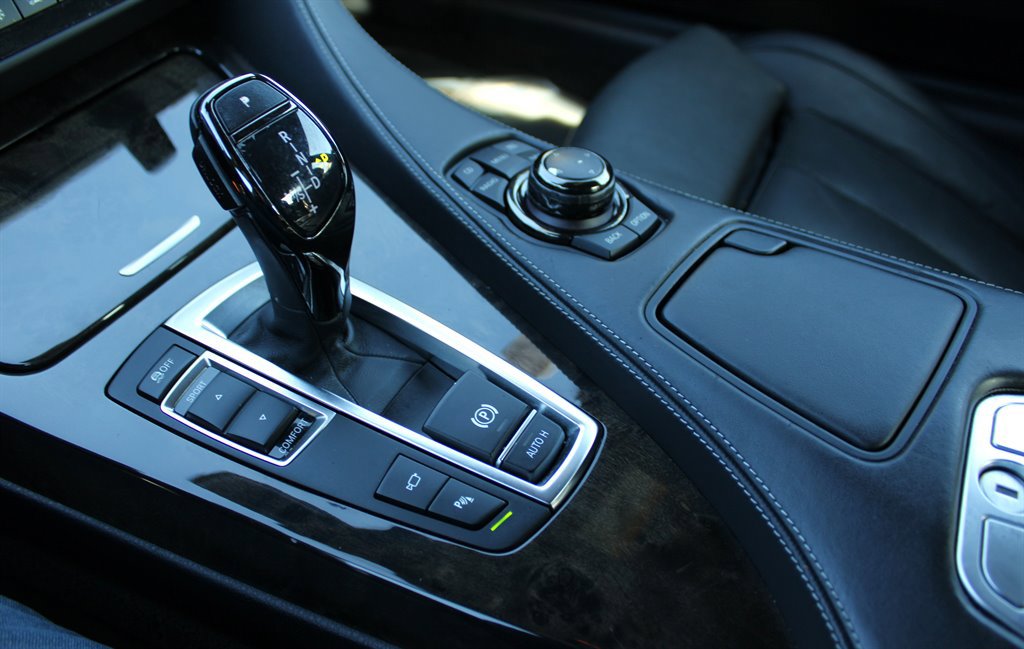 Used 2012 BMW 650i Coupe image 23