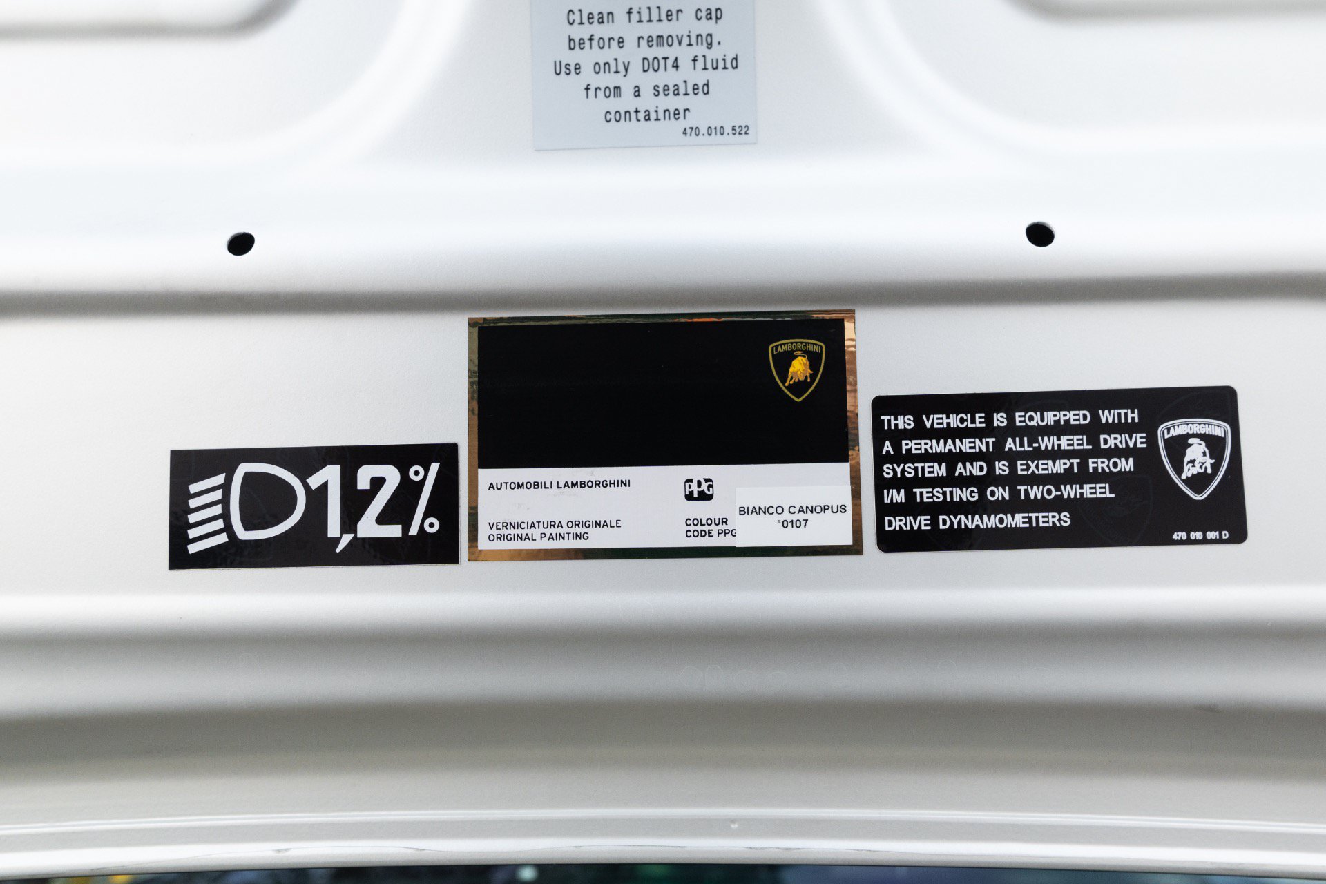 Used 2020 Lamborghini Aventador SVJ AWD/4WD image 97