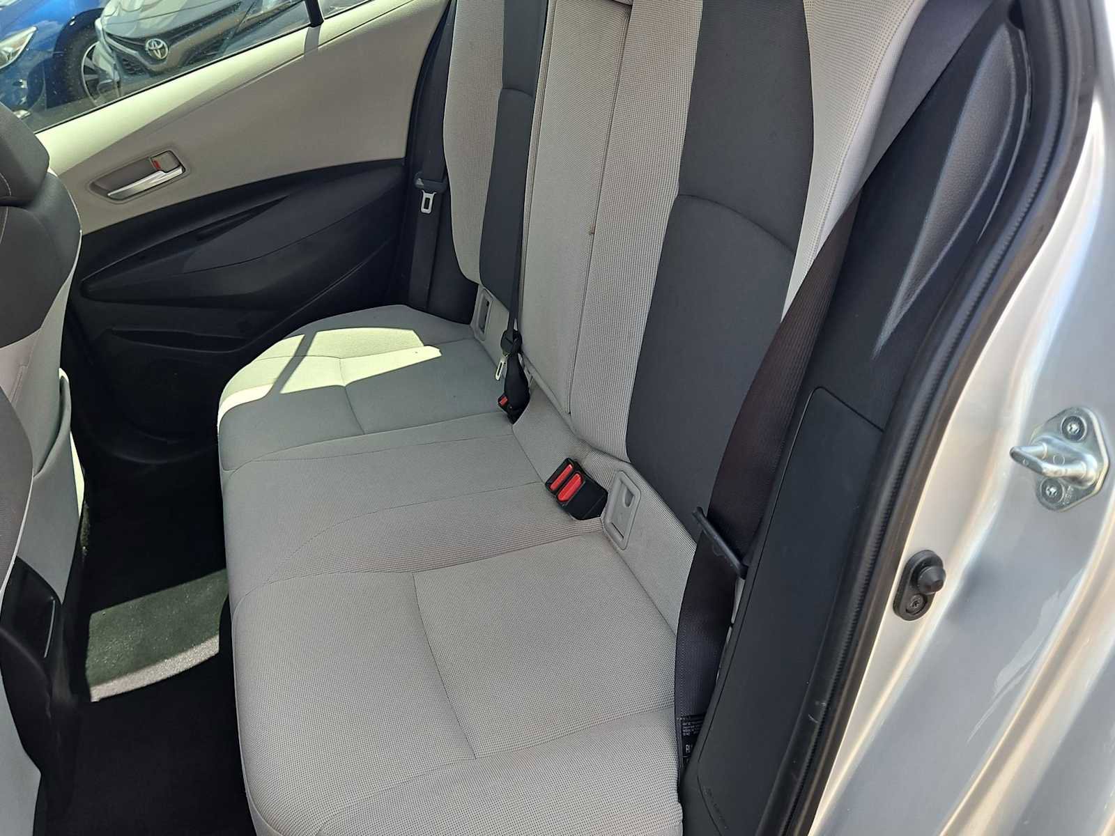 Used 2021 Toyota Corolla LE w/ LE Convenience Package image 19