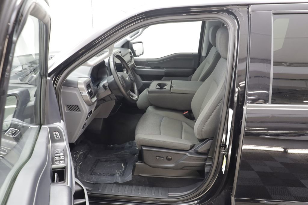 Used 2024 Ford F150 XLT AWD/4WD image 6