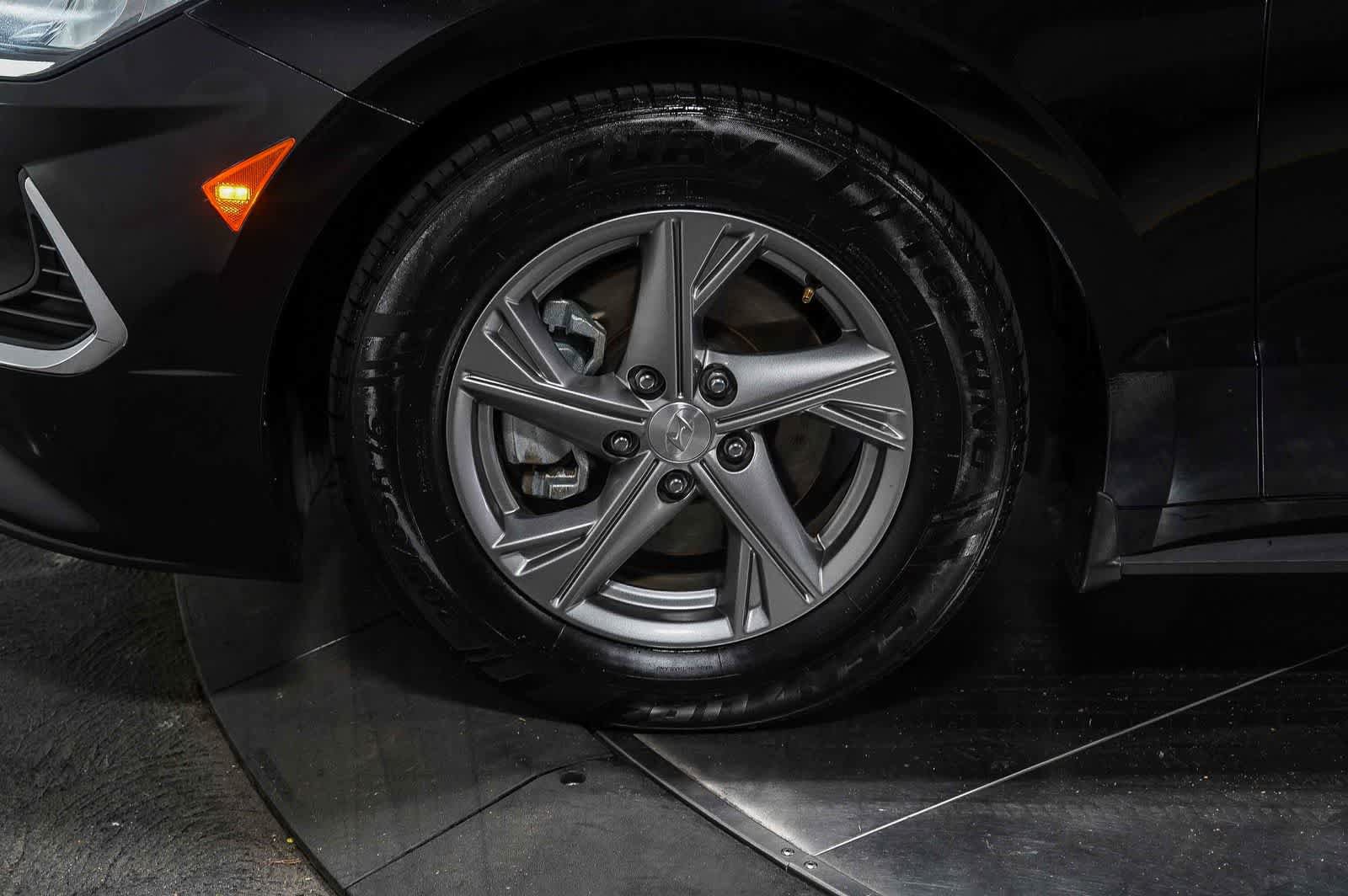 Used 2023 Hyundai Sonata SE FWD image 9
