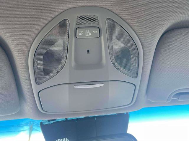 Used 2017 Hyundai Santa Fe SE image 31