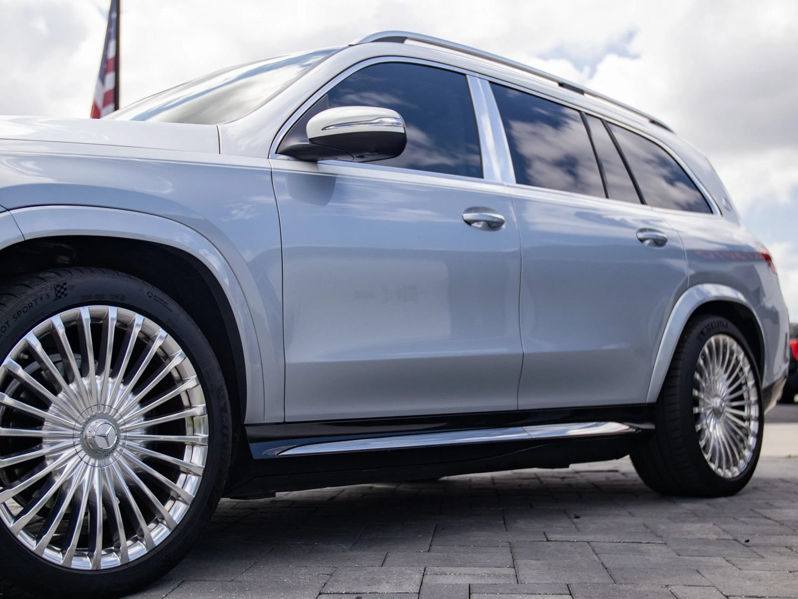 Used 2022 Mercedes-Benz Maybach GLS 600 4MATIC image 9