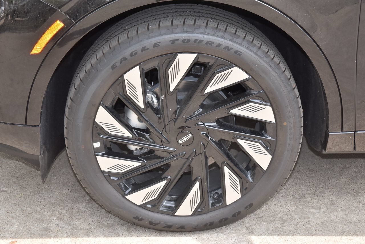 New 2026 Lincoln Nautilus Reserve w/ Jet Appearance Package AWD/4WD image 48