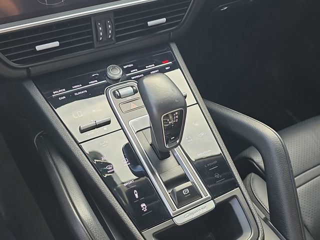 Used 2019 Porsche Cayenne S image 26