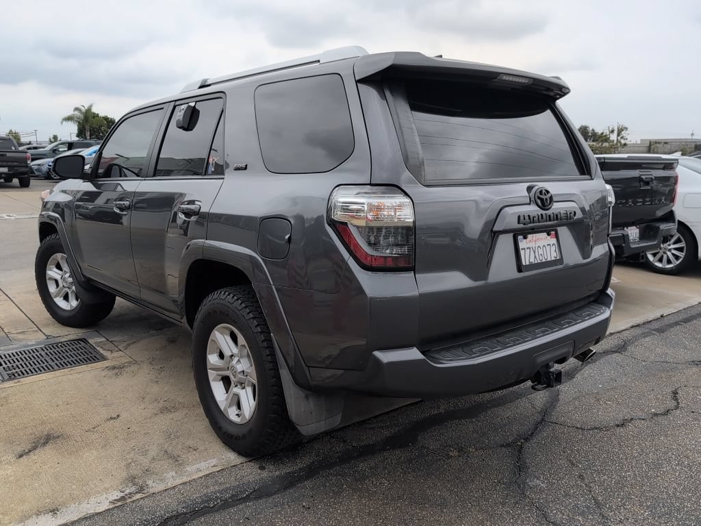 Used 2017 Toyota 4Runner SR5 RWD image 4