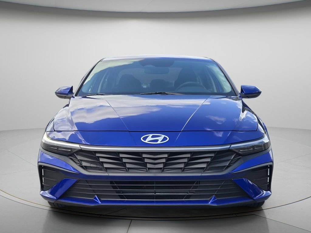 Certified 2024 Hyundai Elantra SEL FWD image 5