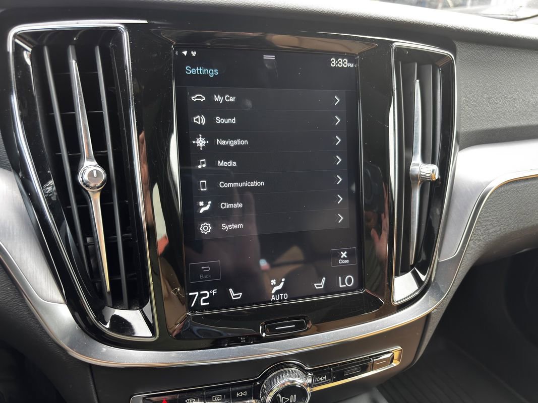 Used 2020 Volvo V60 T5 Cross Country w/ Protection Package Premier image 29