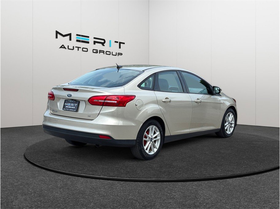 Used 2017 Ford Focus SE FWD image 9